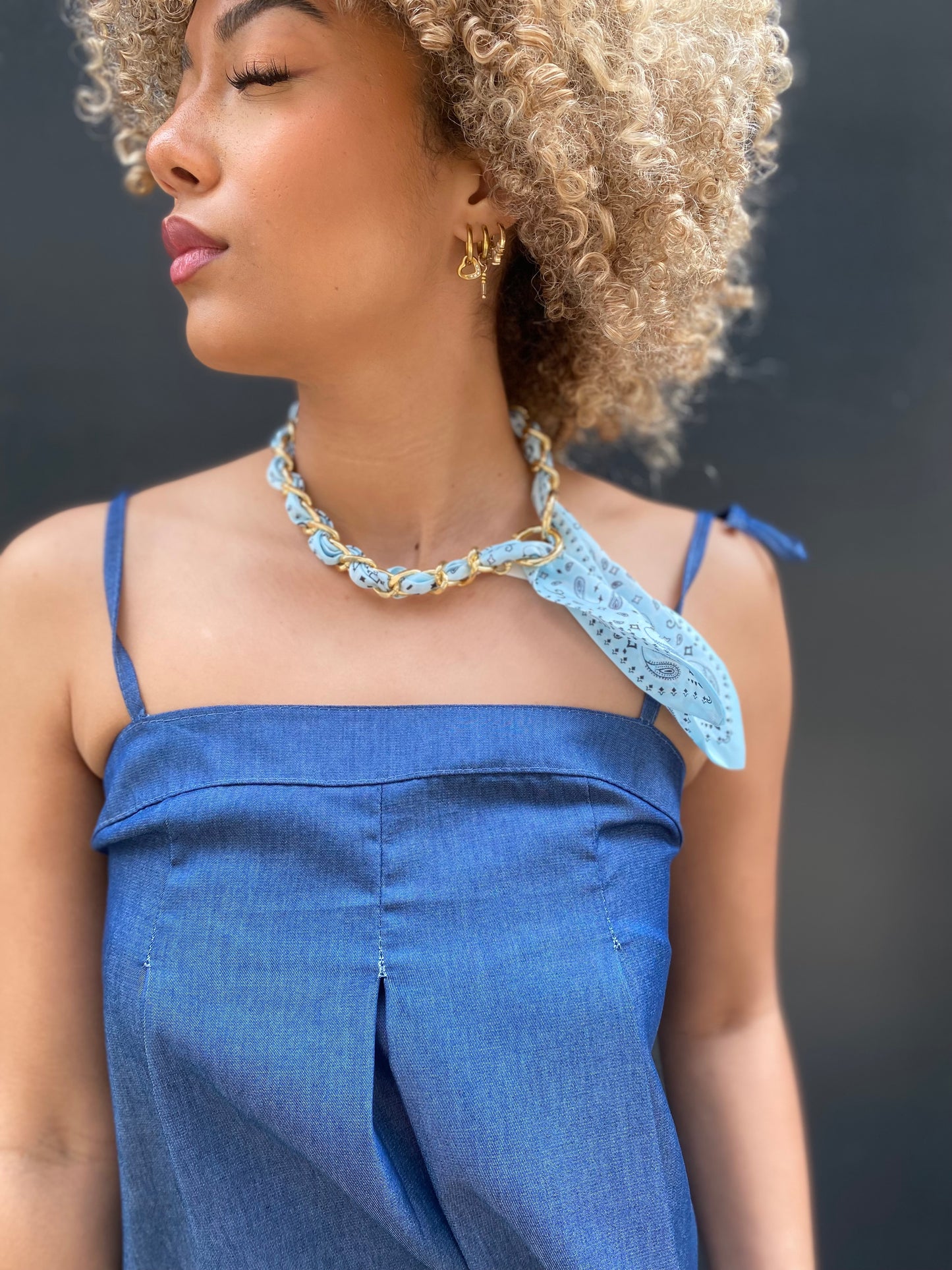 Collier bandana