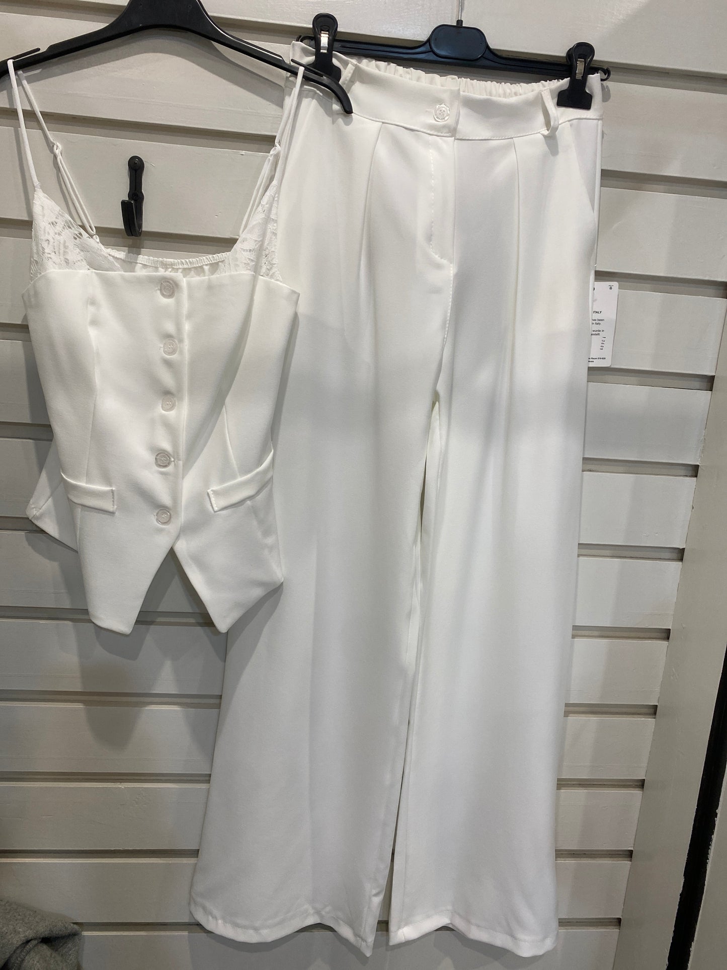 Ensemble, Paola, blanc