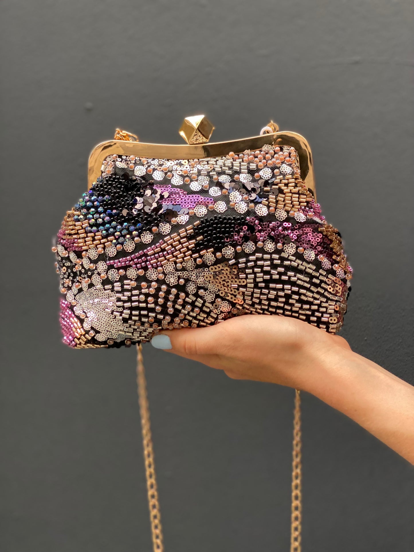 Pochette strasse