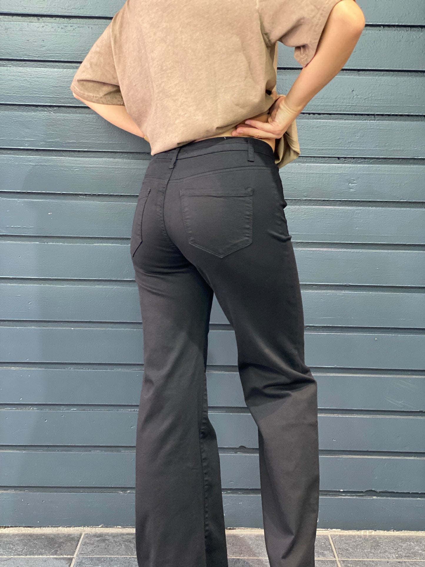 Jean Nina