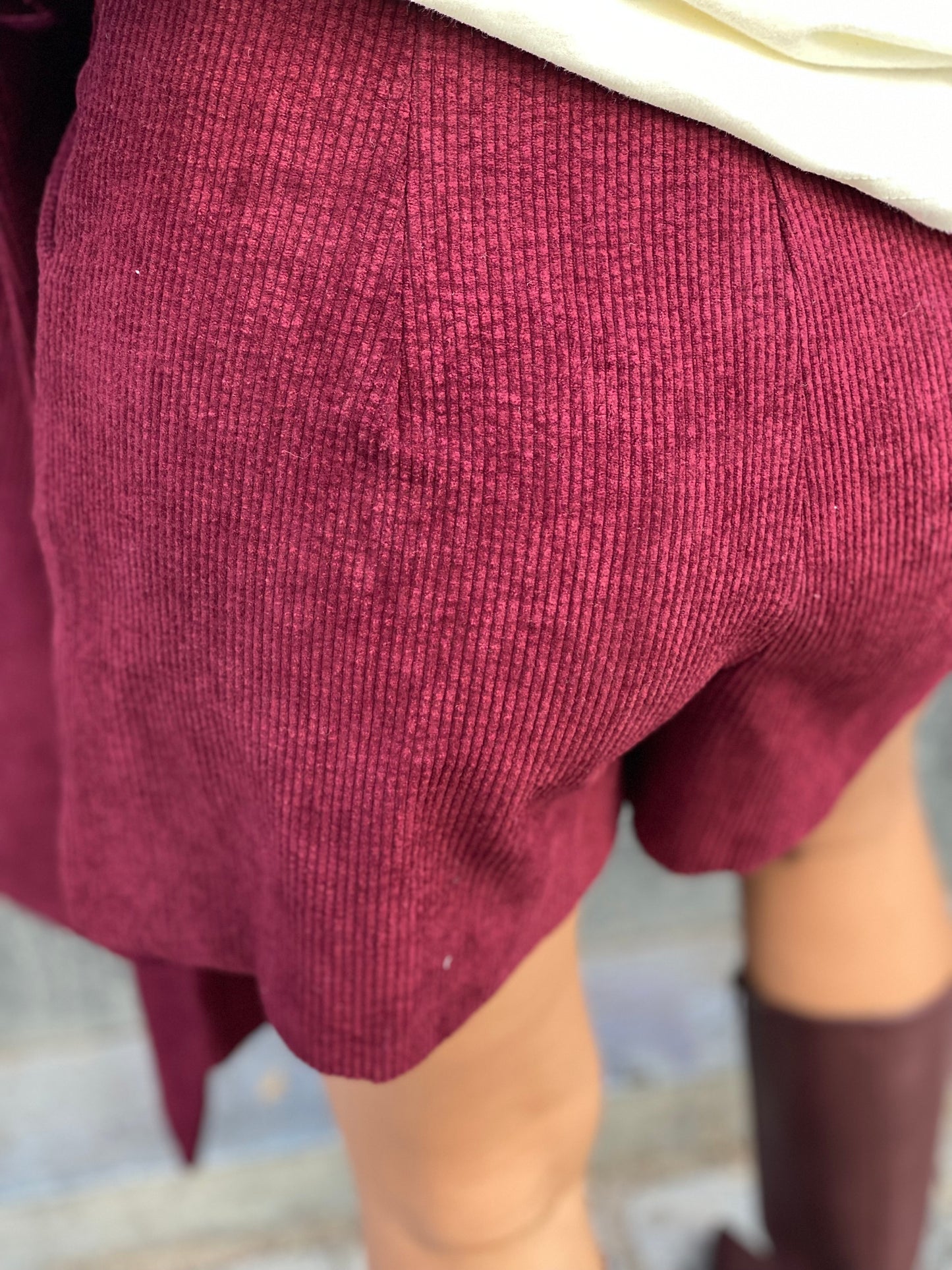 Jupe short, Véro