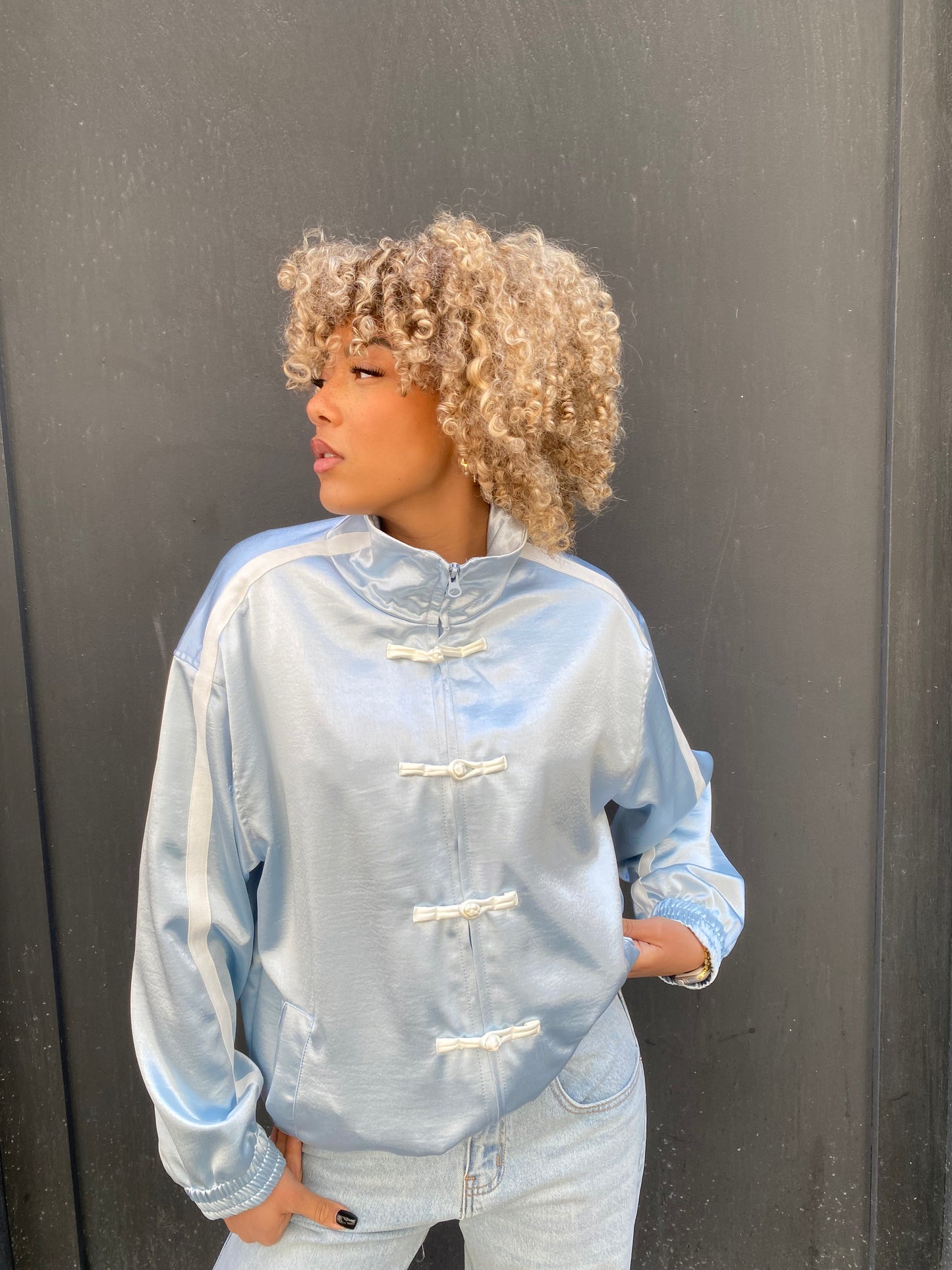 Veste satine ciel