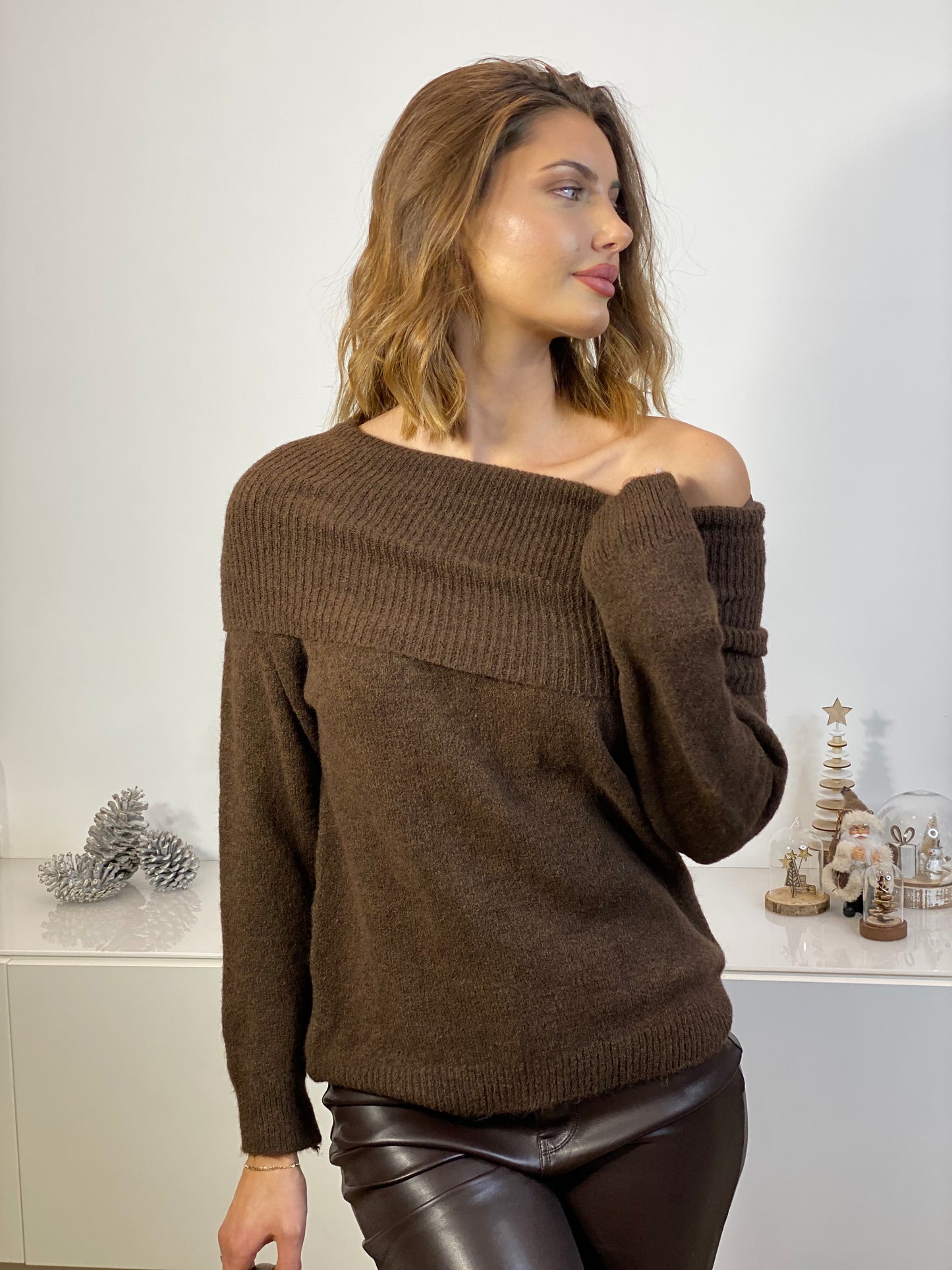 Pull Brigitte brun