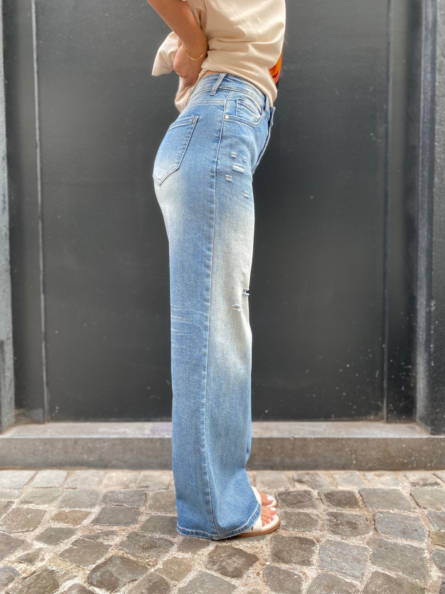 Jean, Lola
