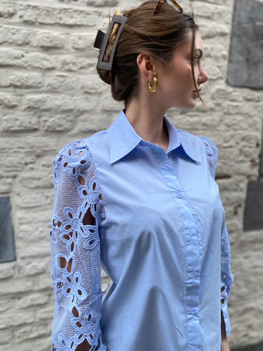 Chemise bleue flower