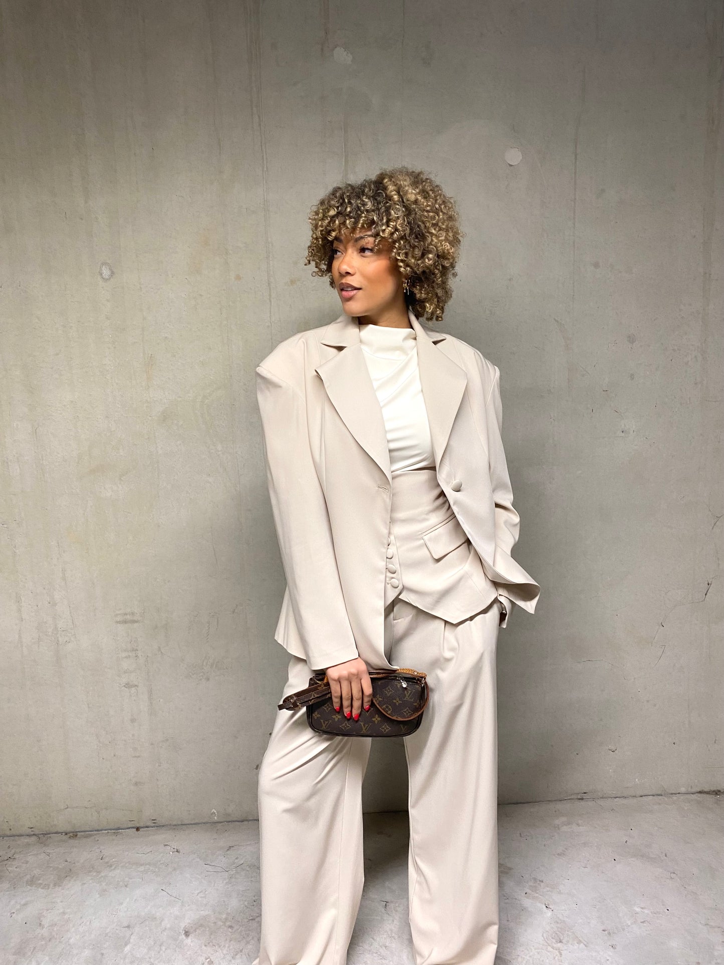 Ensemble tailleur 3 pièces beige Kenza