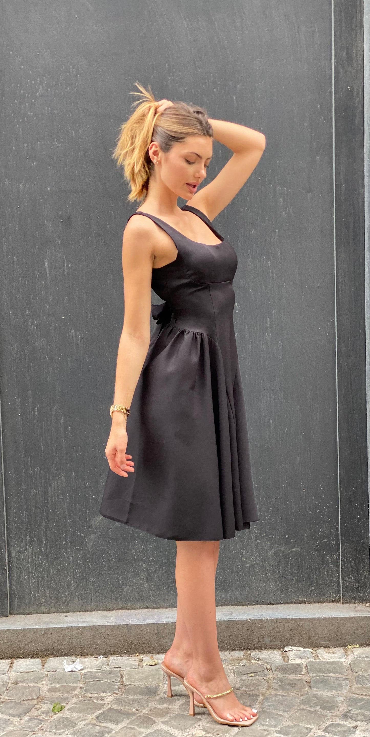 Robe Sam noire