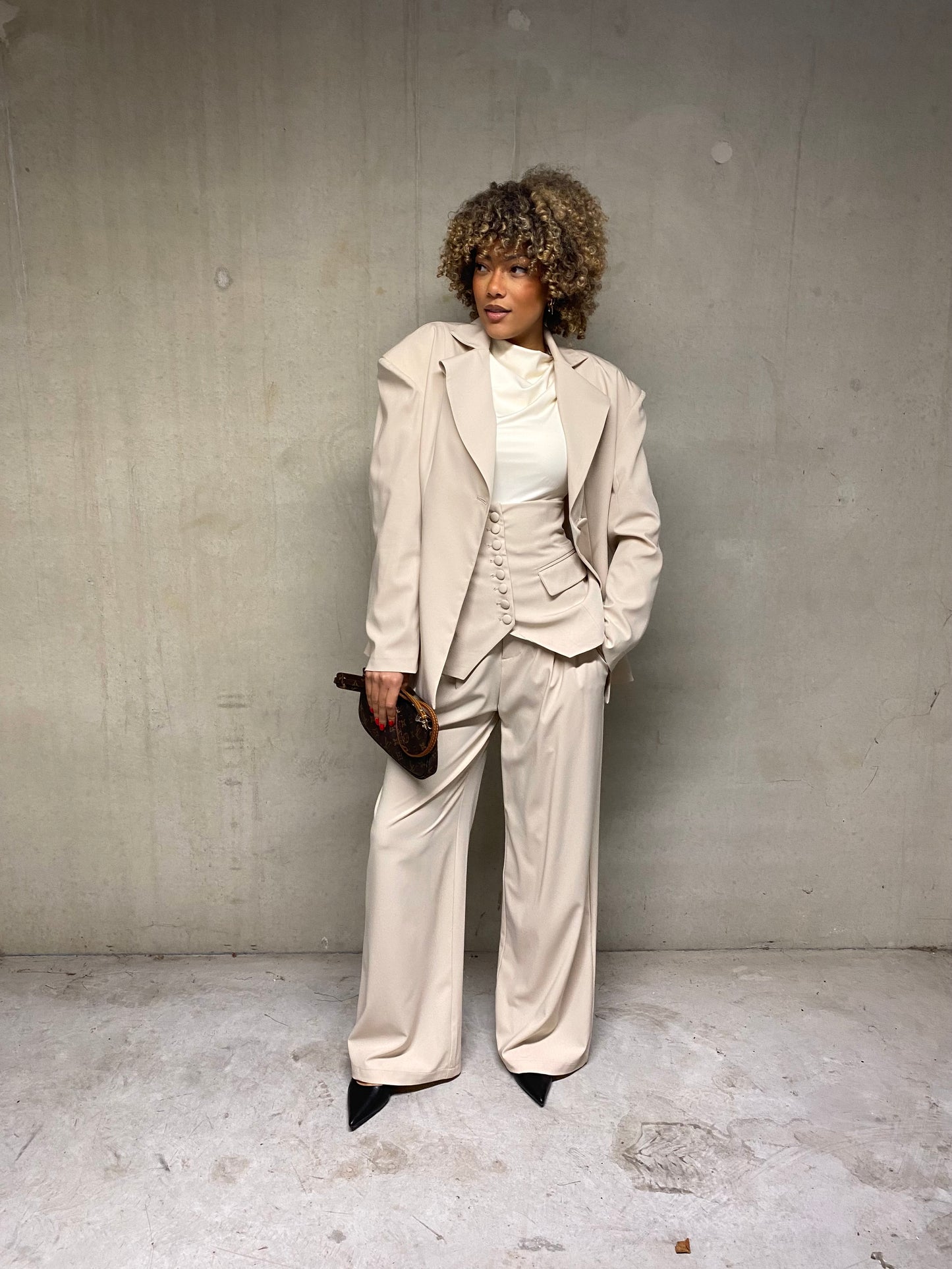 Ensemble tailleur 3 pièces beige Kenza