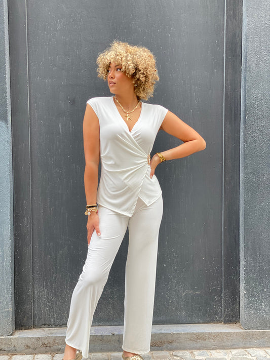 Ensemble. Yvana.