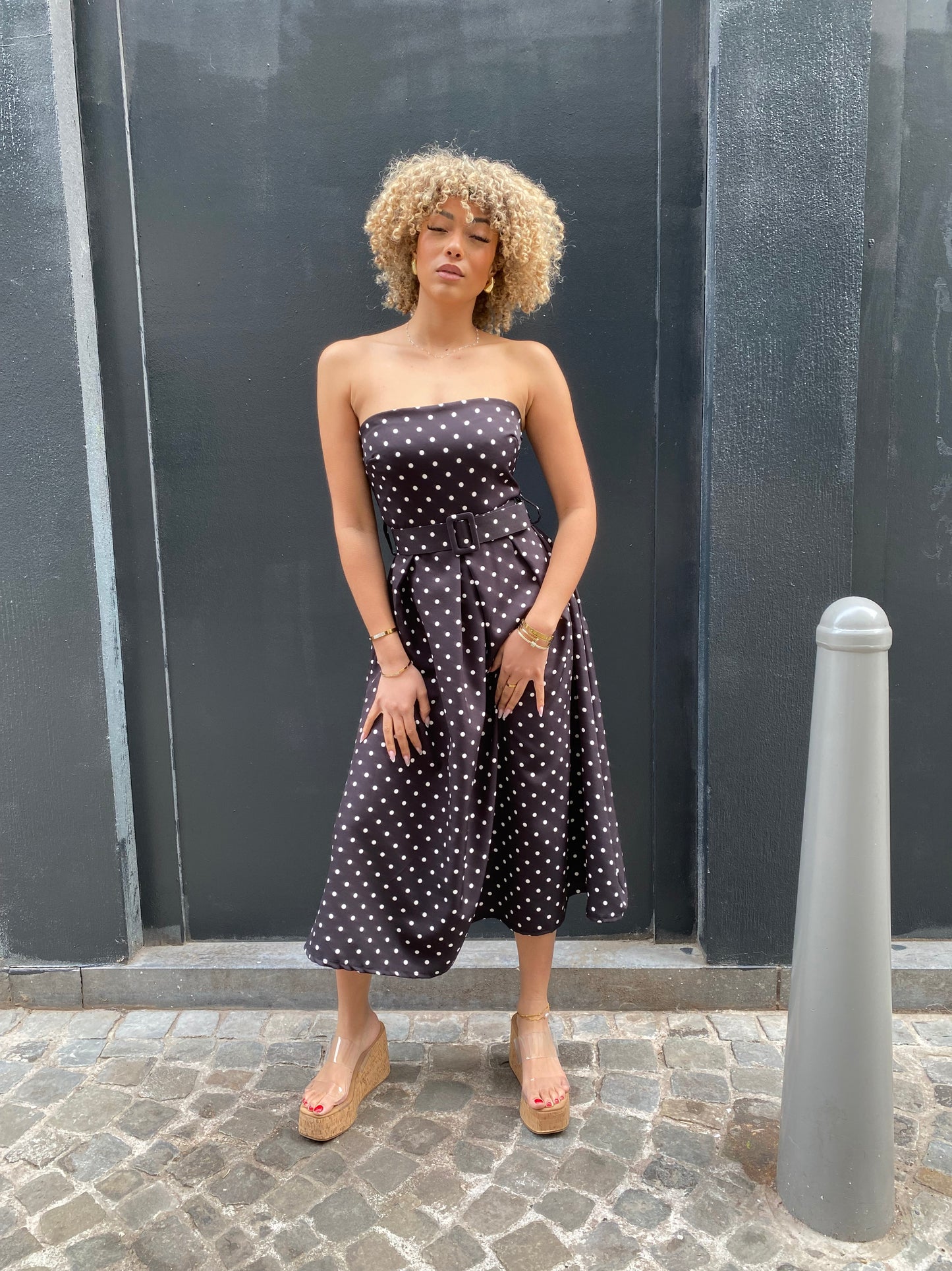 Robe iris à petits pois