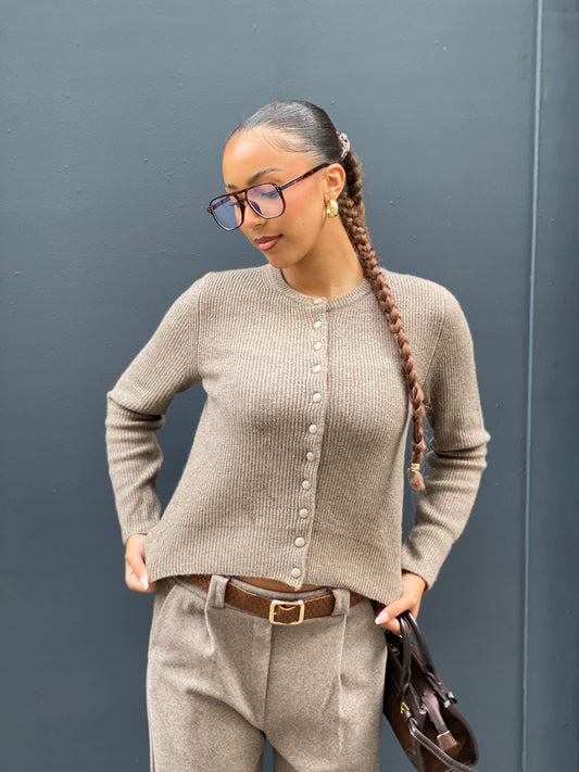 Gilet, Nadine